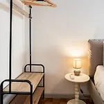 Top-floor 2br Terrace *