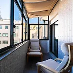 Top-floor 2br Terrace