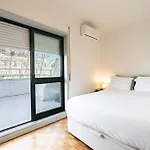 Apartment Top-floor 2br Terrace