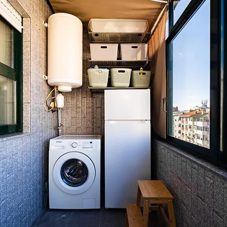 Top-floor 2br Terrace Διαμέρισμα *
