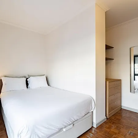 Top-floor 2br Terrace