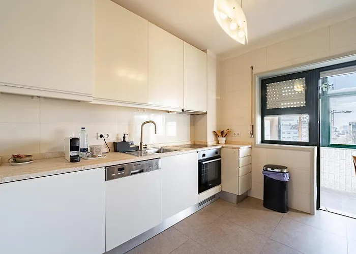 Top-floor 2br Terrace