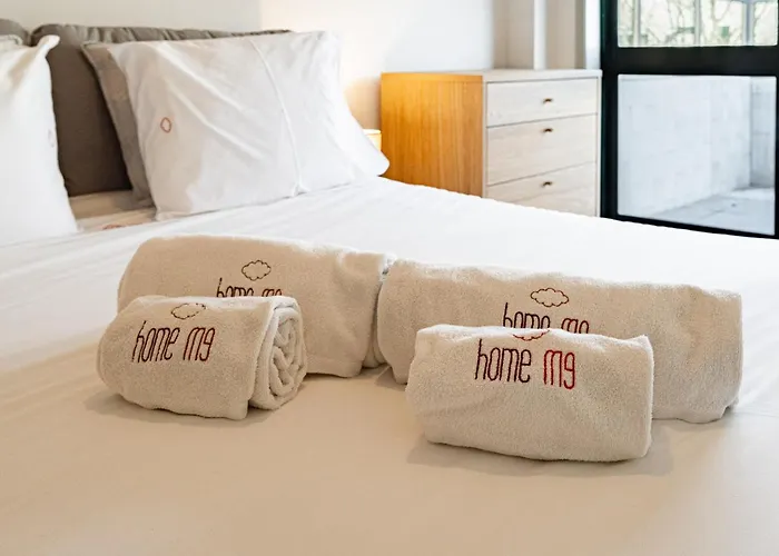 Top-floor 2br Terrace *